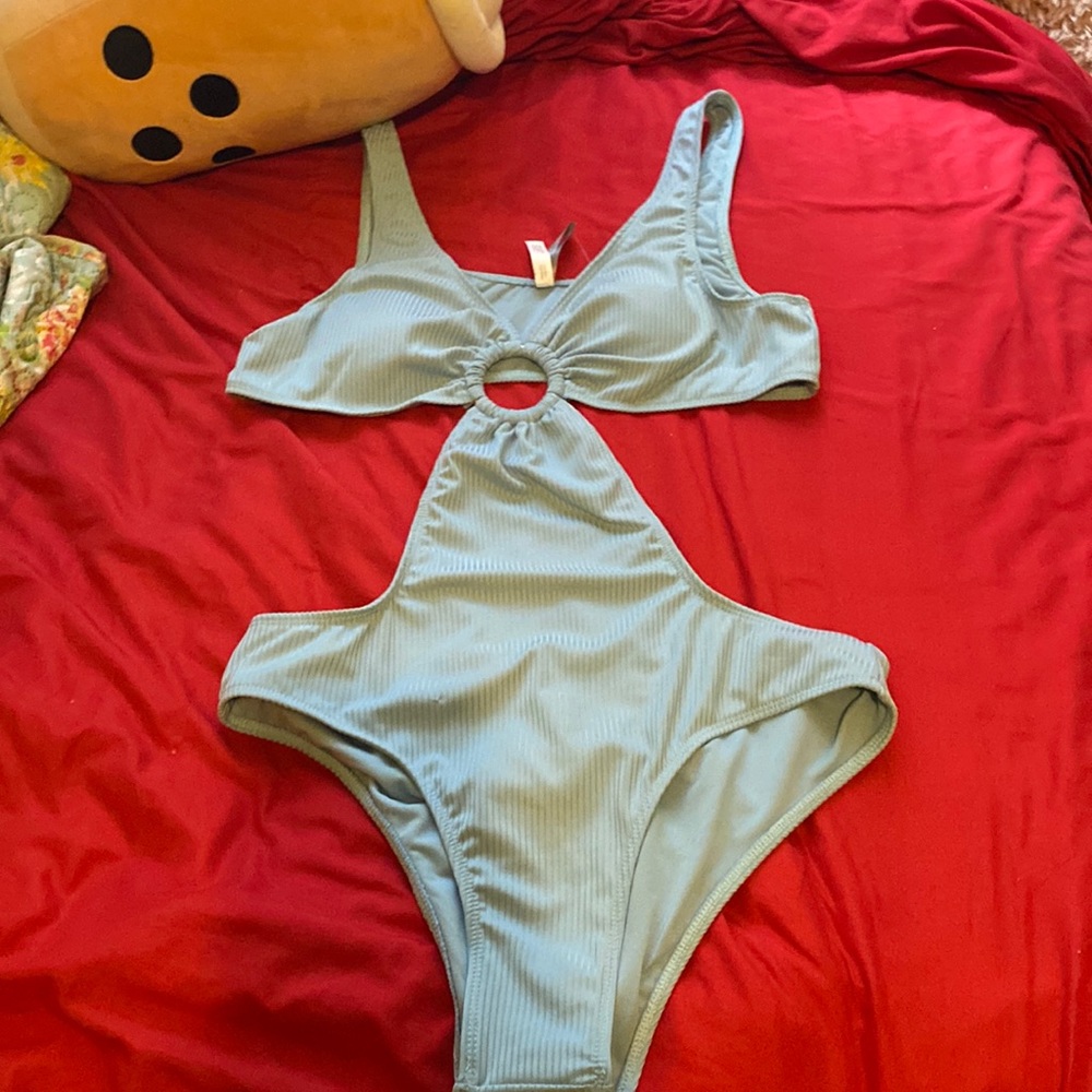 One piece Bathing suit